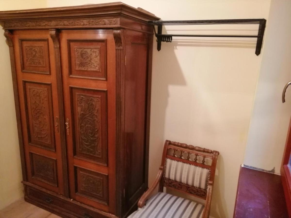 Vizaknai Apartmanhaz Székesfehérvár Екстериор снимка